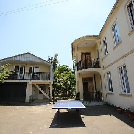 Talo'S Guest House Makhinjauri Exterior photo