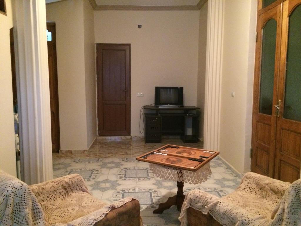 Talo'S Guest House Makhinjauri Exterior photo