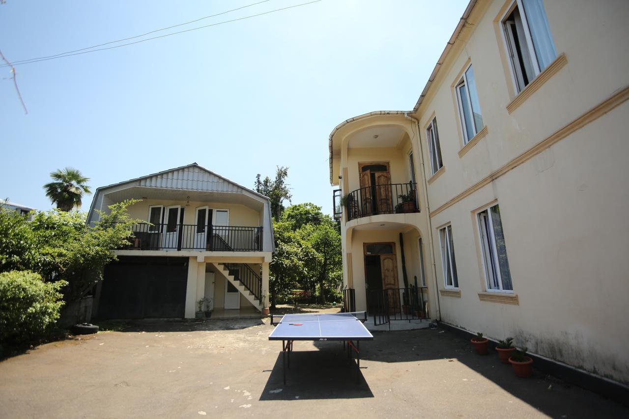 Talo'S Guest House Makhinjauri Exterior photo