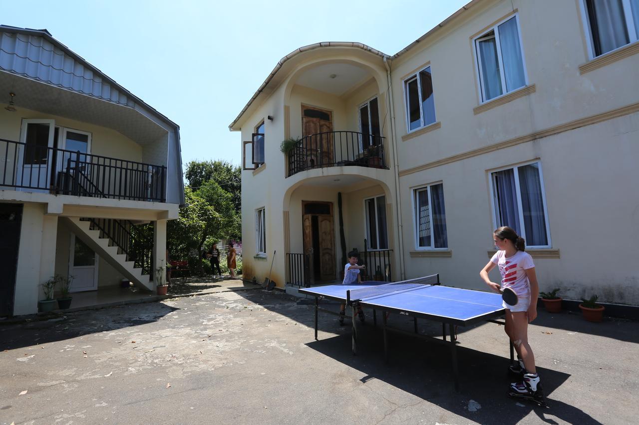 Talo'S Guest House Makhinjauri Exterior photo