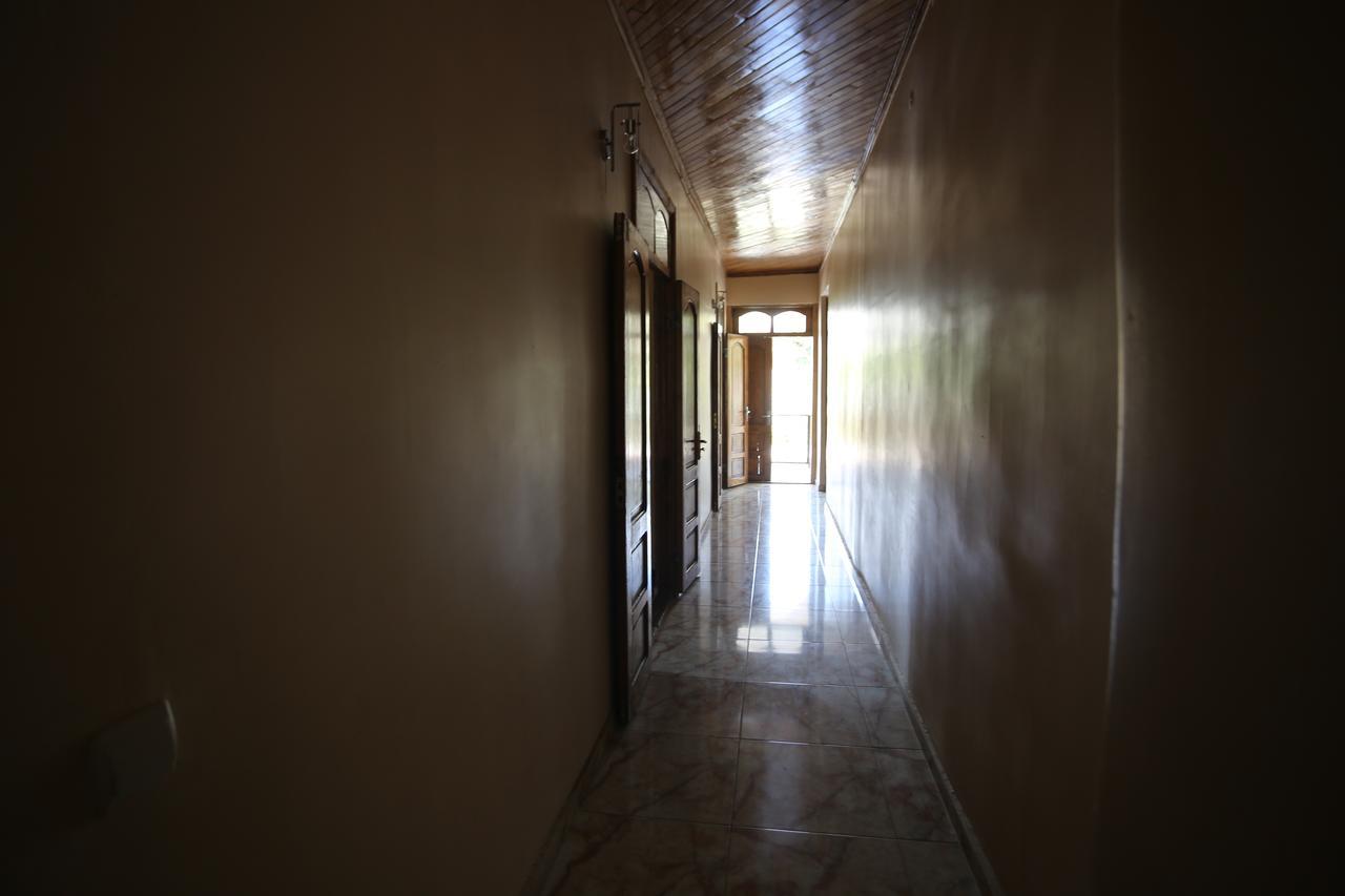 Talo'S Guest House Makhinjauri Exterior photo