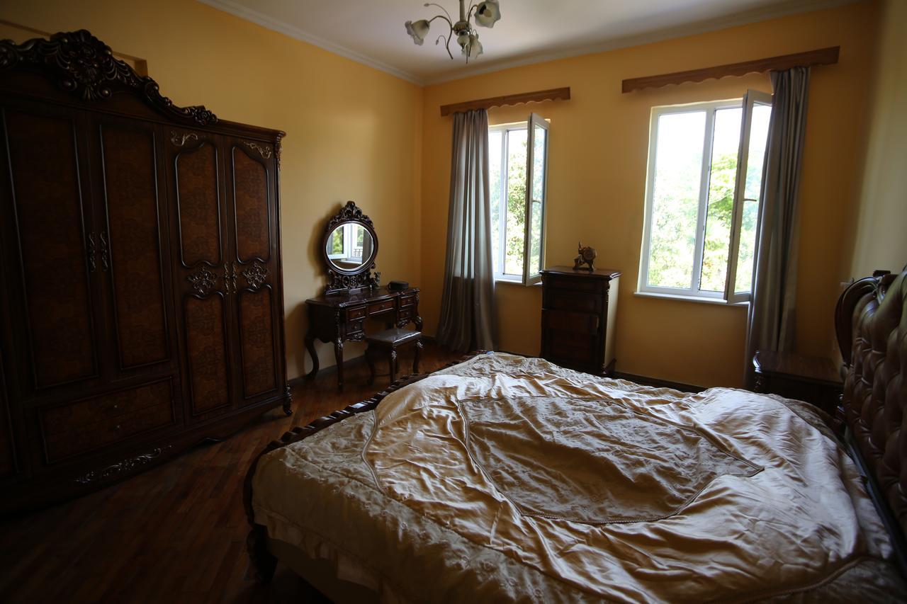 Talo'S Guest House Makhinjauri Exterior photo